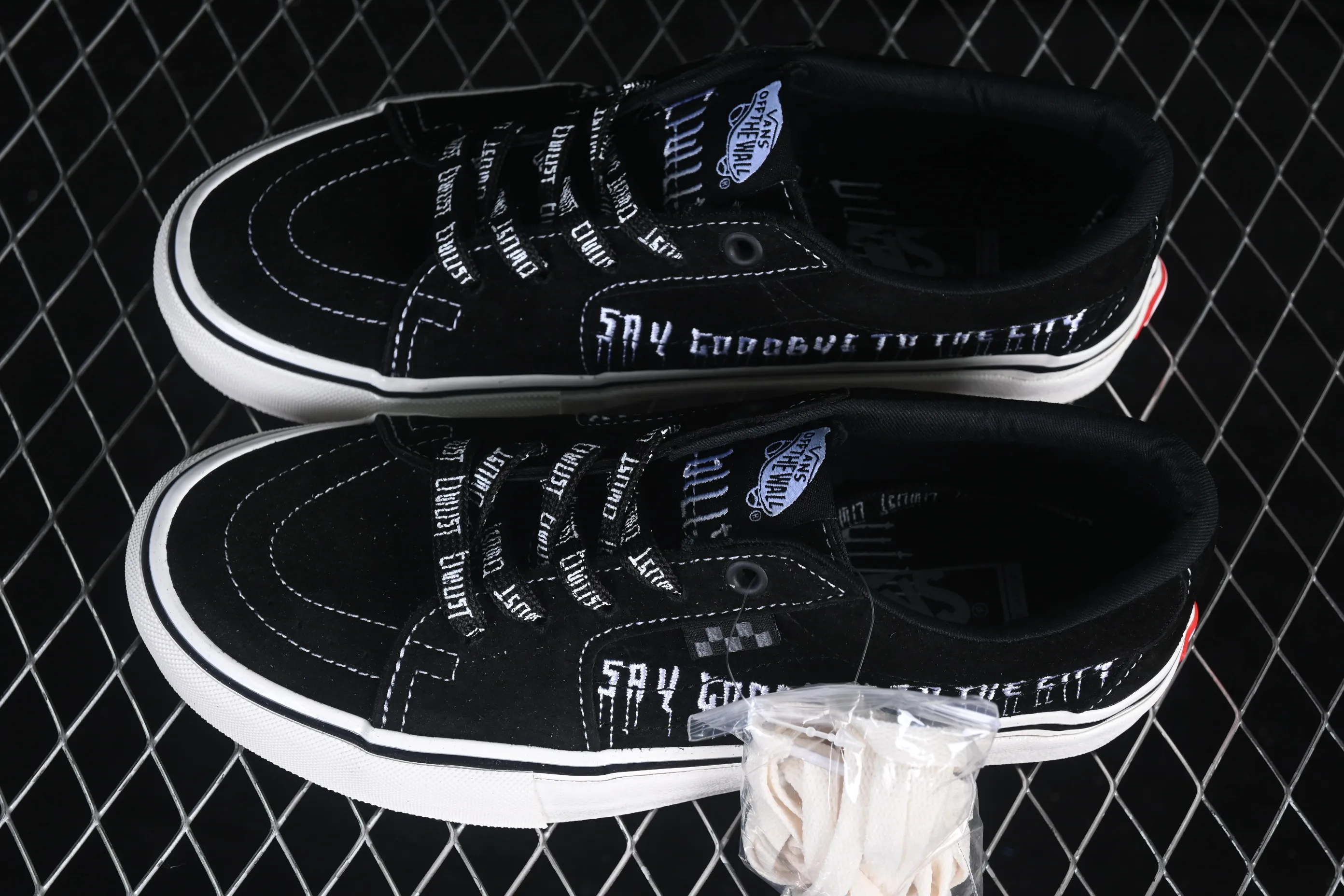 All categories Vans Vans series Vans Low Vans low-top Vans Skate Skool Vans low-top casual sports skateboard shoes VN0A5FCF6EA